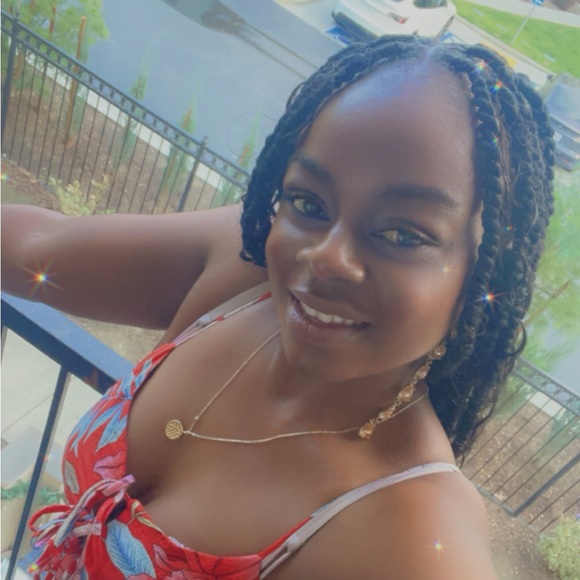 Meet your Posher, Merci - Picture 2 of 4